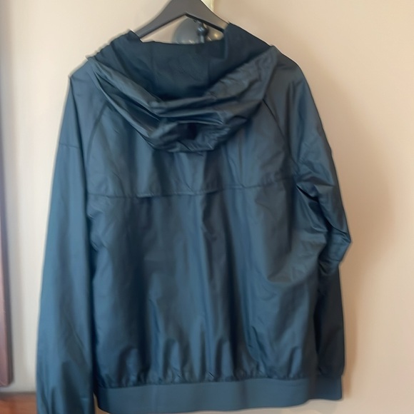 Like New! Nike Black Wind Breaker Jacket- Size XL - Picture 6 of 6